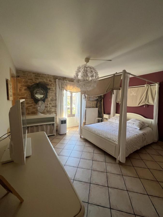 Maison D'Hotes Le Mas De Lila Vers-Pont-du-Gard Esterno foto